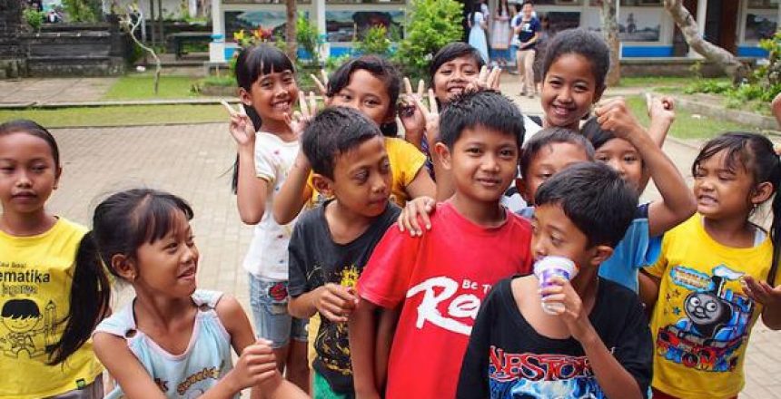 Bali Volunteer Letz Live
